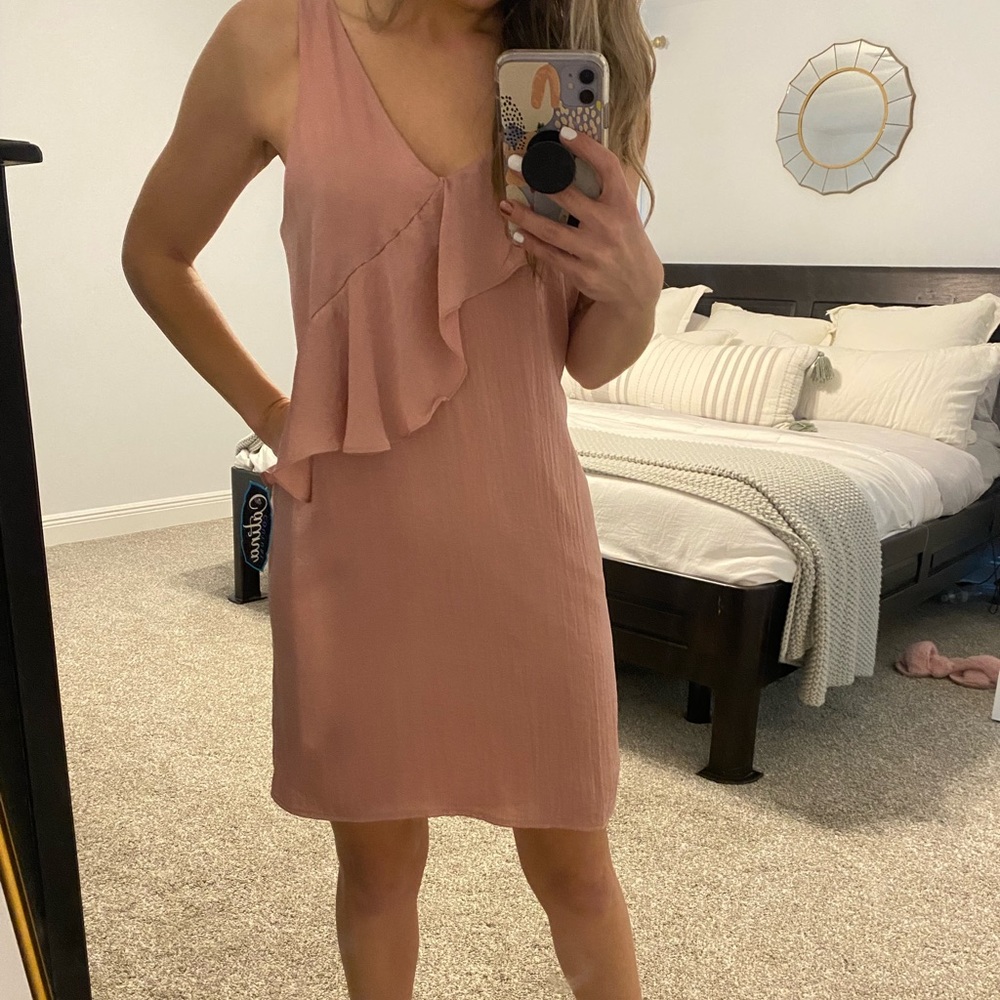 EVERLY SMALL PINK SATIN DRESS
